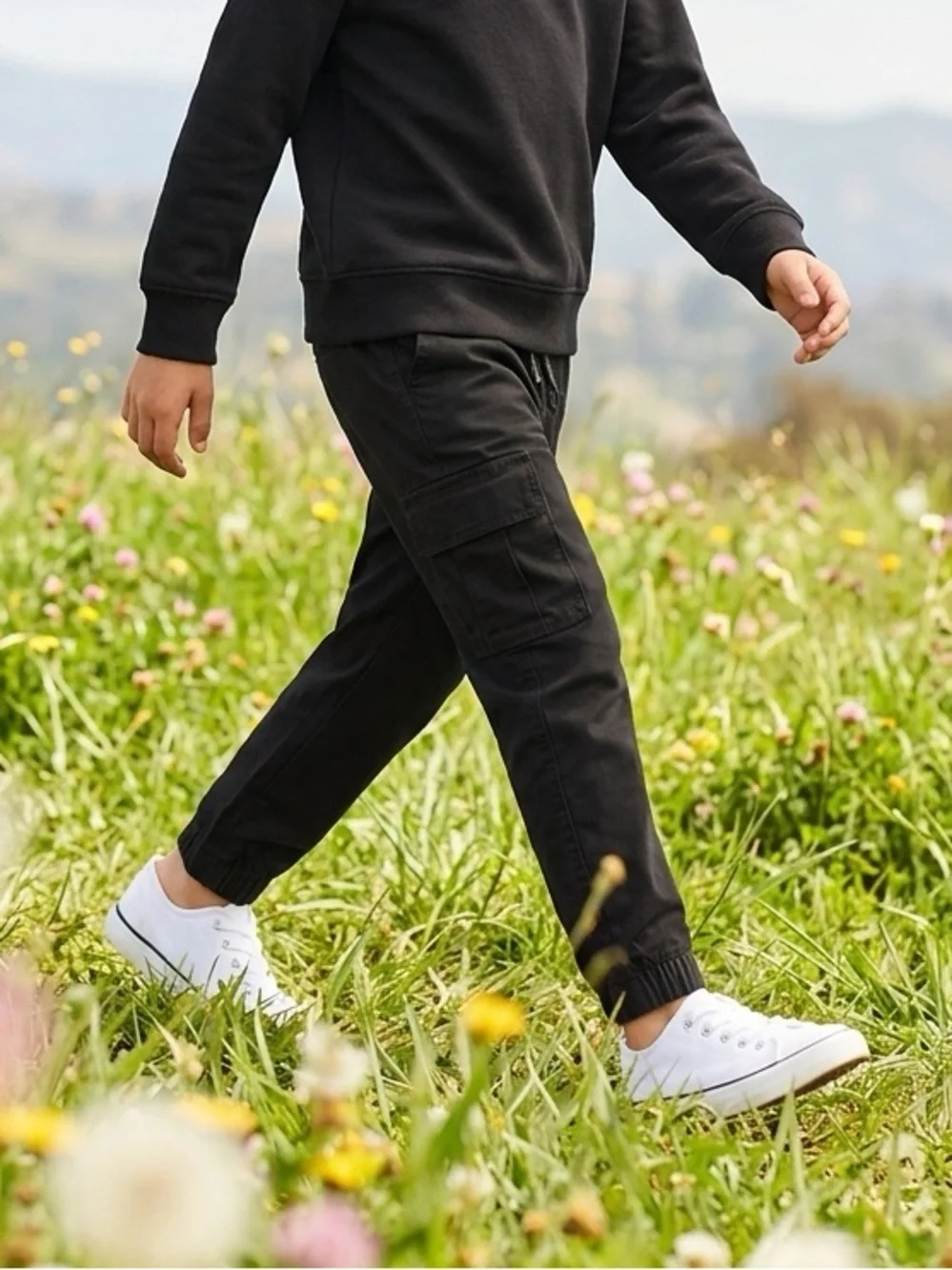 NWT Old Navy Boys Kids Black Twill Cargo Joggers Pants Drawstring Waist - Size M